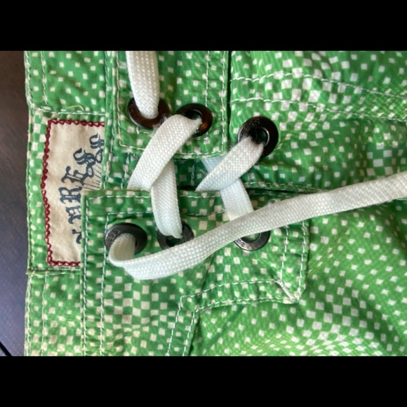 Men’s express green and white swim trunks - Picture 3 of 6